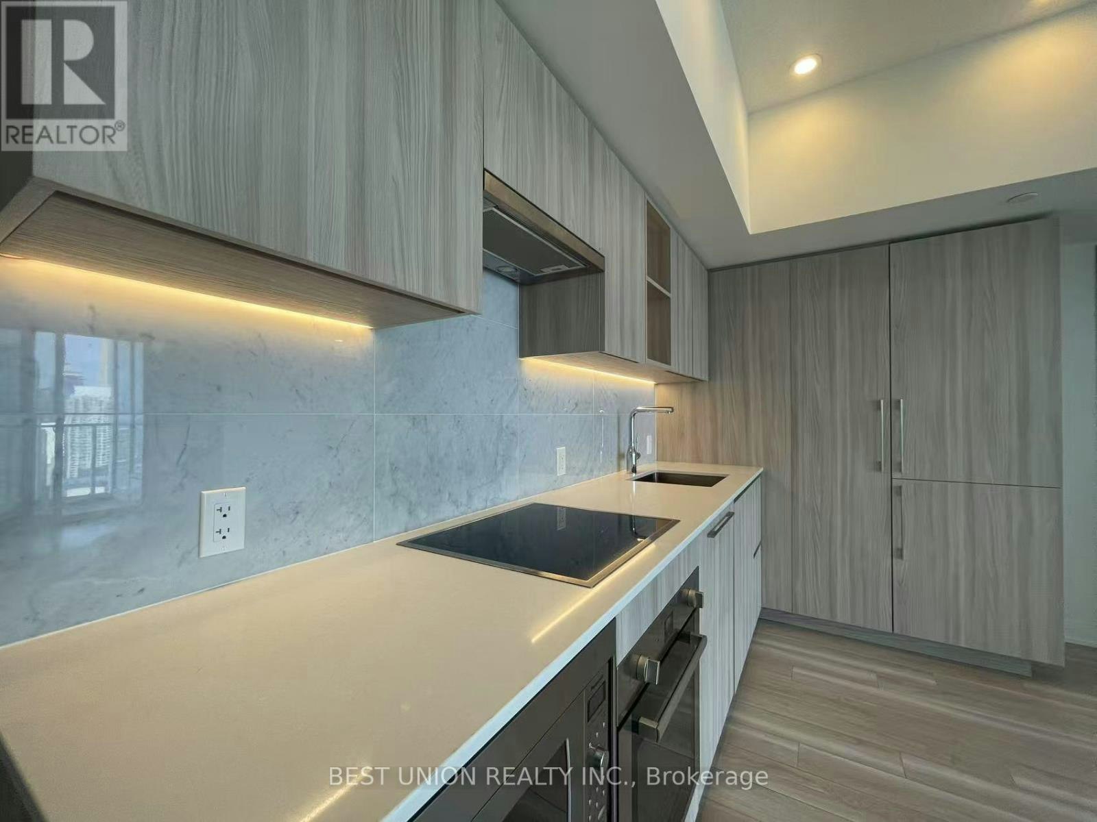 3910-17 Bathurst Street, Toronto, ON, M5V 1A5 - 10
