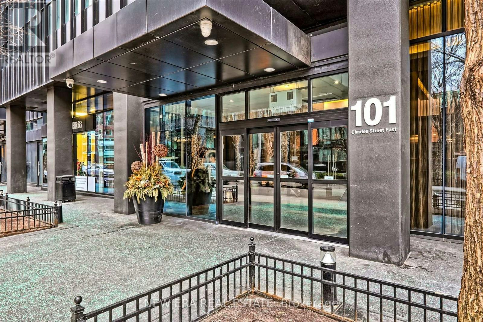 1703-101 Charles Street E, Toronto, ON, M4Y 0A9 - 3