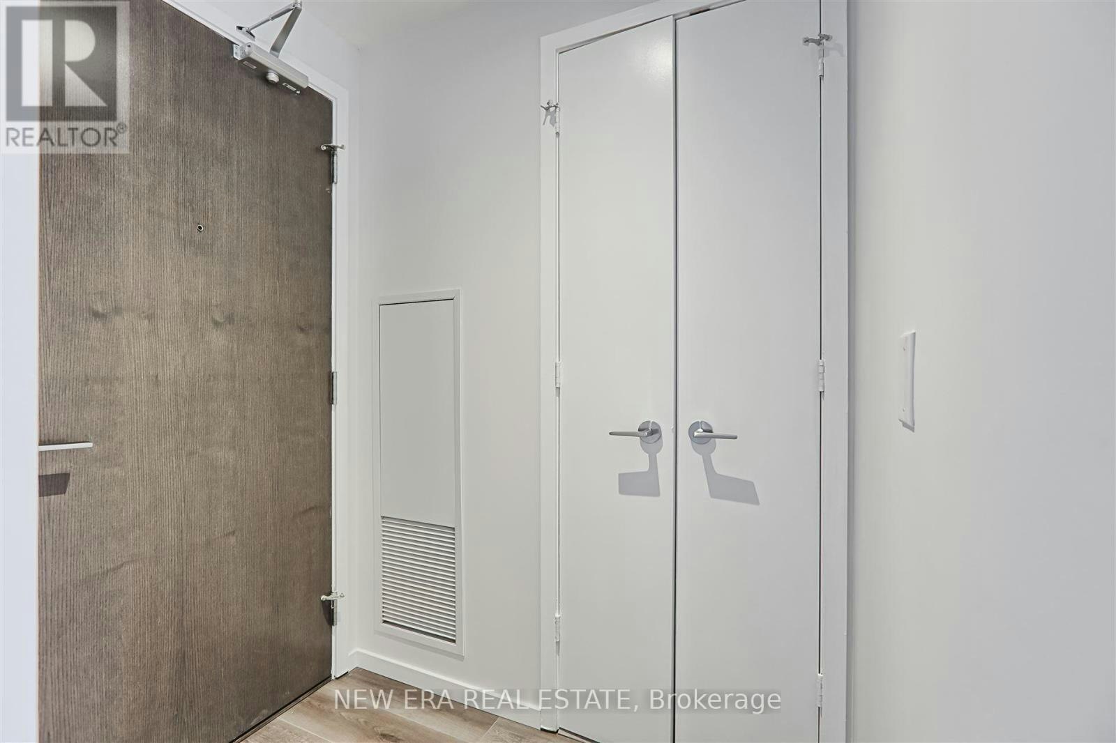 1703-101 Charles Street E, Toronto, ON, M4Y 0A9 - 4