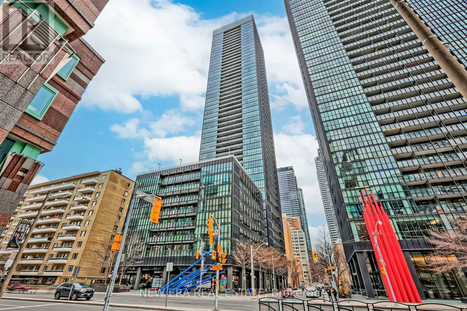 1703-101 Charles Street E, Toronto, ON, M4Y 0A9