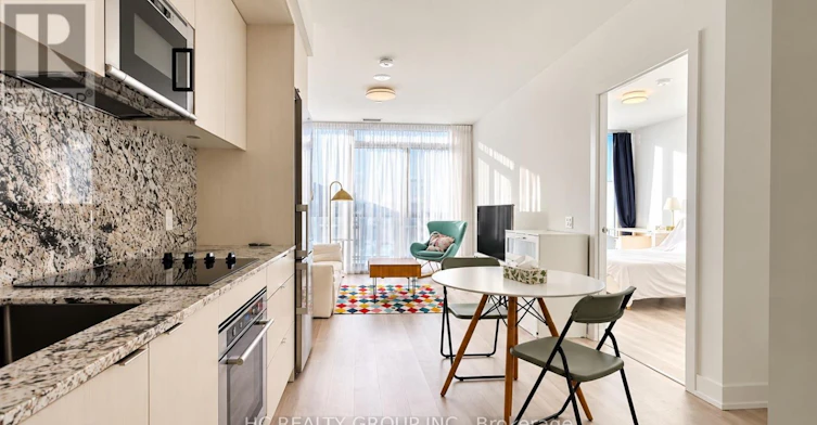 2202-30 Inn ON The Park Drive, Toronto, ON, M3C 0P7 - 8
