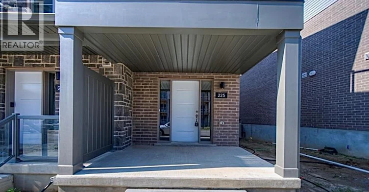 225-205 Oak Trail WEST, Kitchener, ON, N2R 0R9 - 2