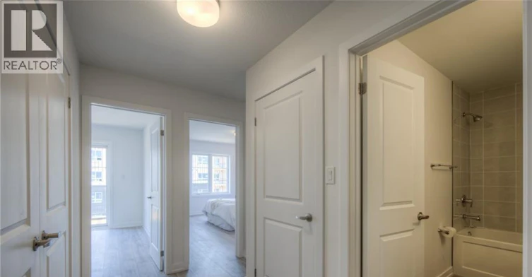225-205 Oak Trail WEST, Kitchener, ON, N2R 0R9 - 16