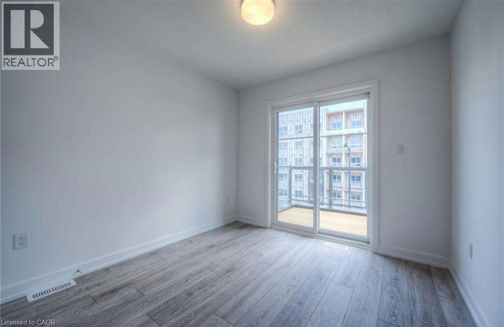 225-205 Oak Trail WEST, Kitchener, ON, N2R 0R9 - 18