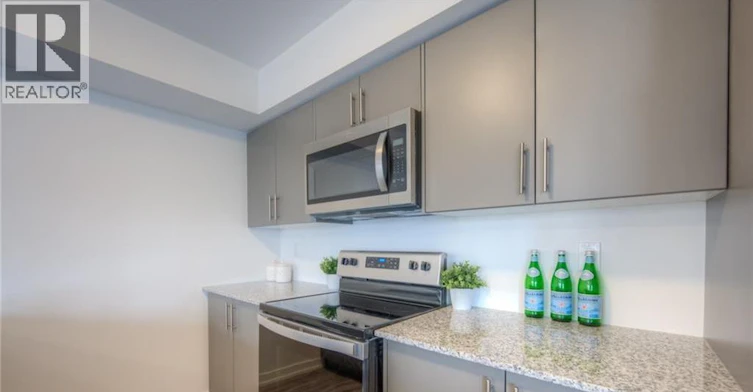 225-205 Oak Trail WEST, Kitchener, ON, N2R 0R9 - 8