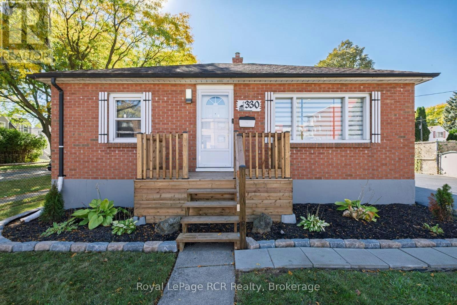 330 Melvin Avenue, Hamilton, ON, L8H 2L1