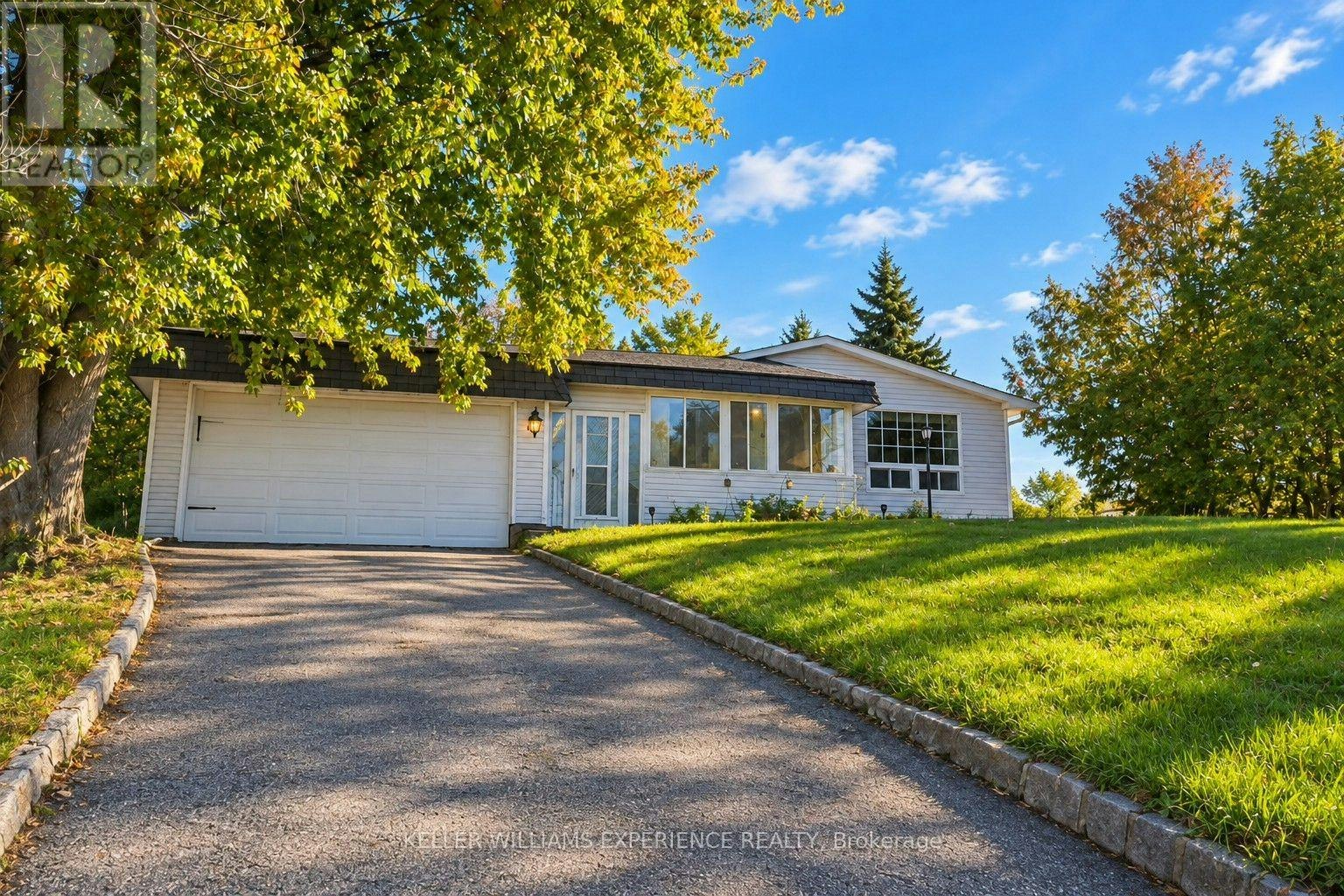 861 John Street, Innisfil, ON, L0L 1K0