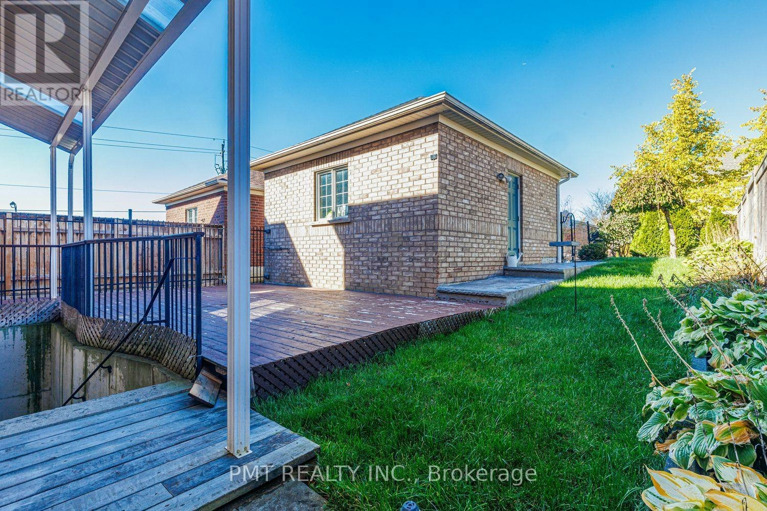 43 Manley Avenue, Whitchurch-Stouffville, ON, L4A 0C5 - 44