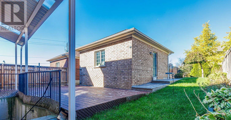 43 Manley Avenue, Whitchurch-Stouffville, ON, L4A 0C5 - 44