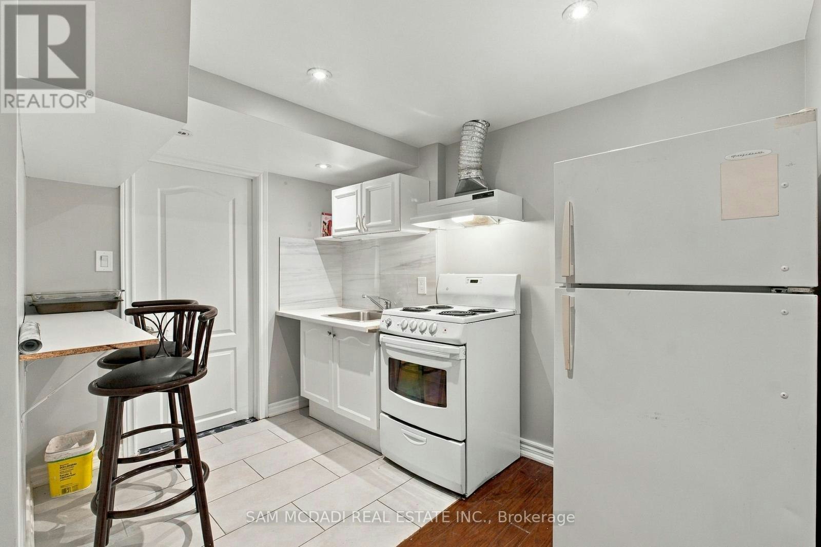 3344 Southwick Street, Mississauga, ON, L5M 7L5 - 7
