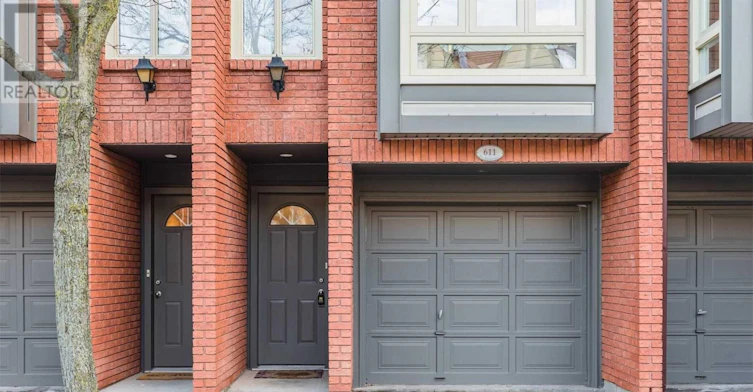 611-895 Maple Avenue, Burlington, ON, L7S 2H7 - 2