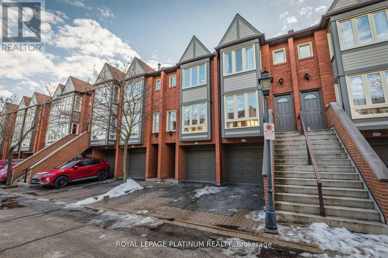 611-895 Maple Avenue, Burlington, ON, L7S 2H7