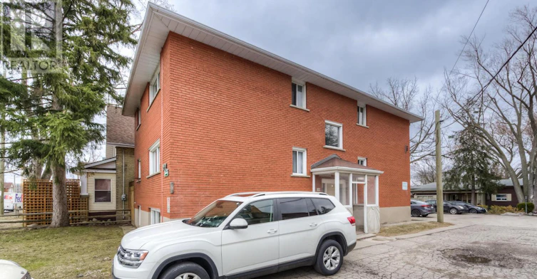 2-75 Highland Road E, Kitchener, ON, N2M 3V8 - 2
