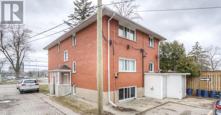 2-75 Highland Road E, Kitchener, ON, N2M 3V8