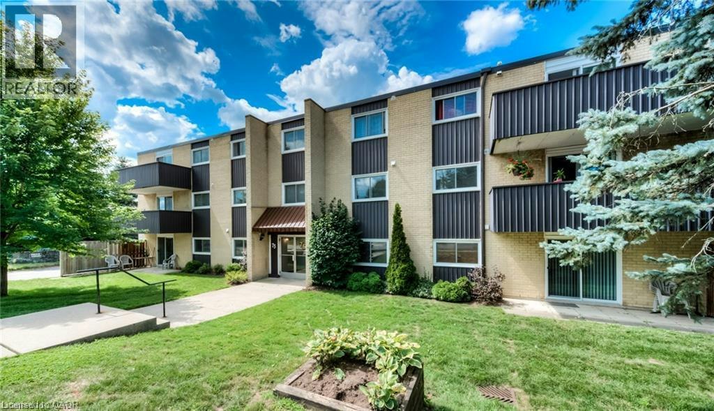 308-75 Hazelglen Drive, Kitchener, ON, N2M 2E2