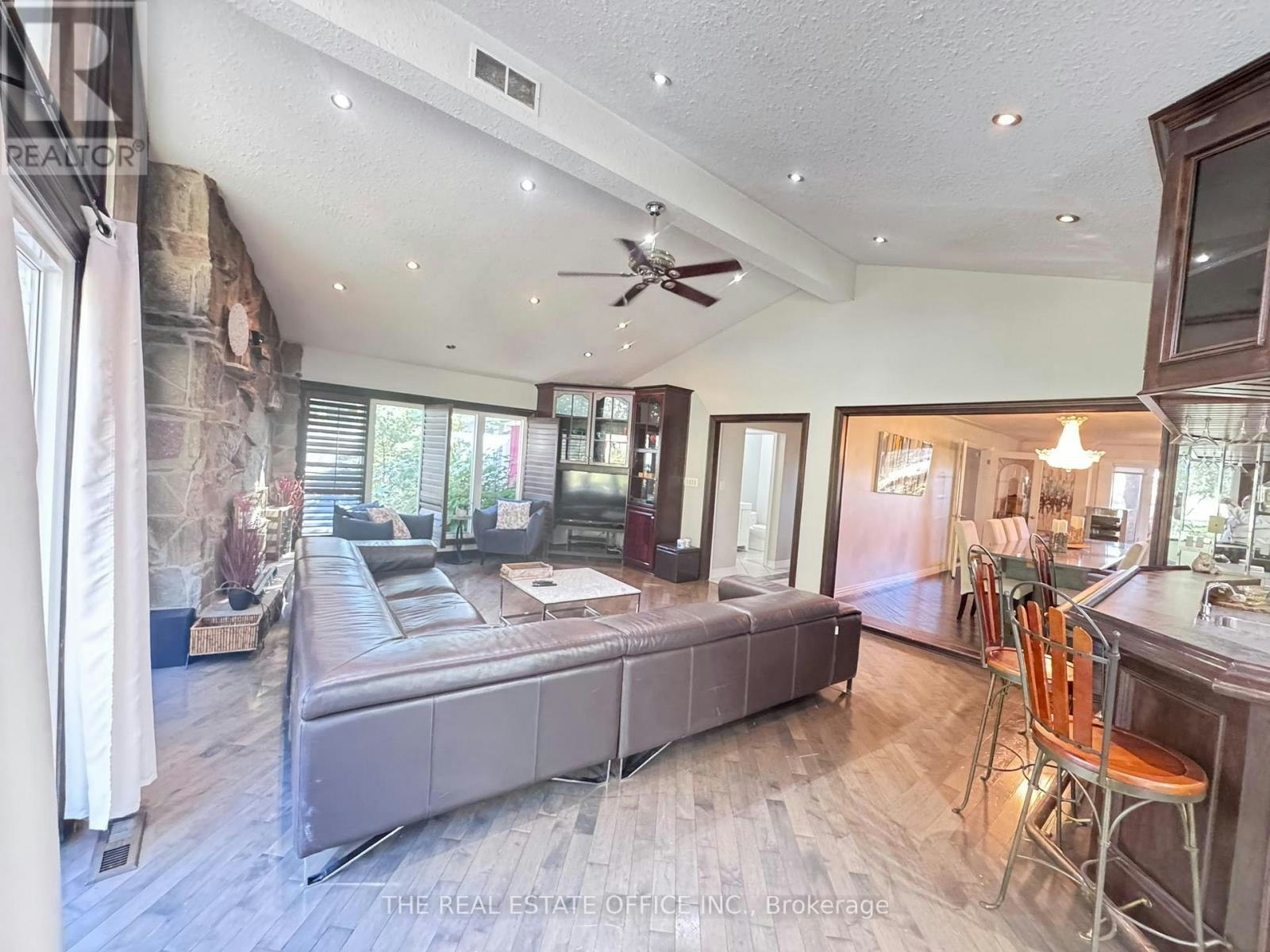 3812 Garner Road, Niagara Falls, ON, L2E 6S4