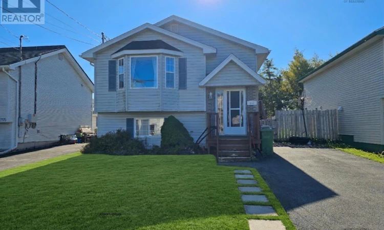 251 Melrose Crescent