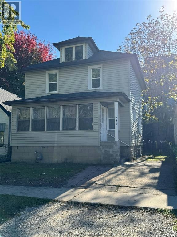 665 St Joseph Street, Windsor, ON, N9C 3H3