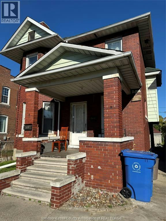 646 Hall, Windsor, ON, N8M 2X6