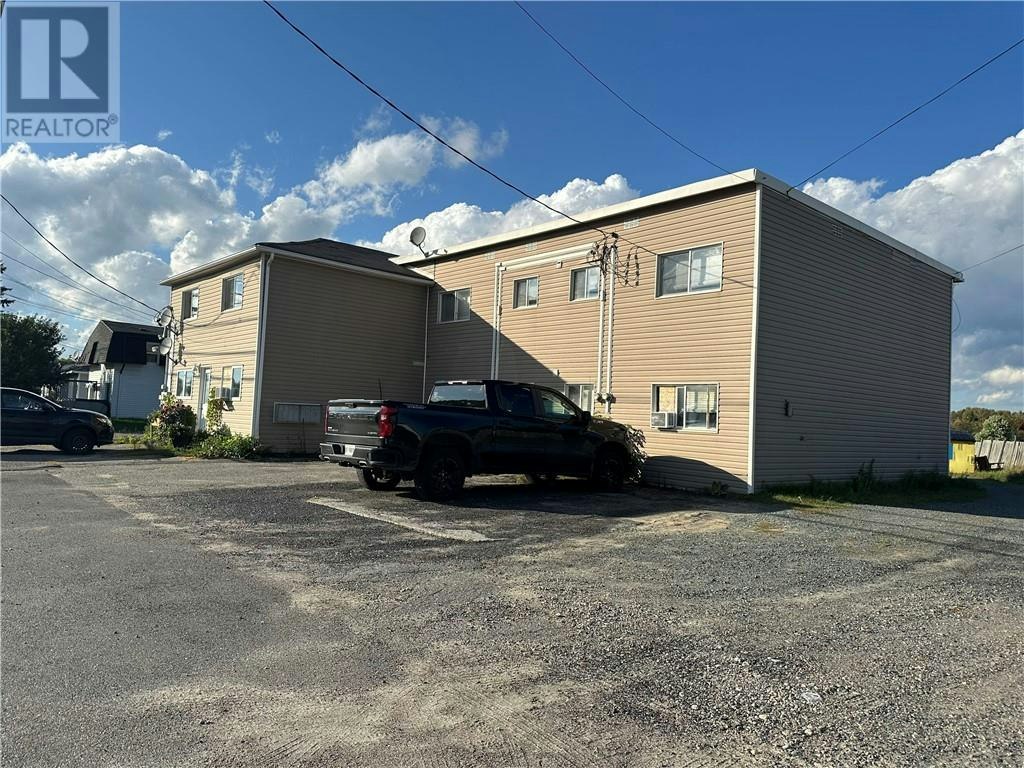 5-660 Notre Dame Avenue, Greater Sudbury, ON, P3C 5L2