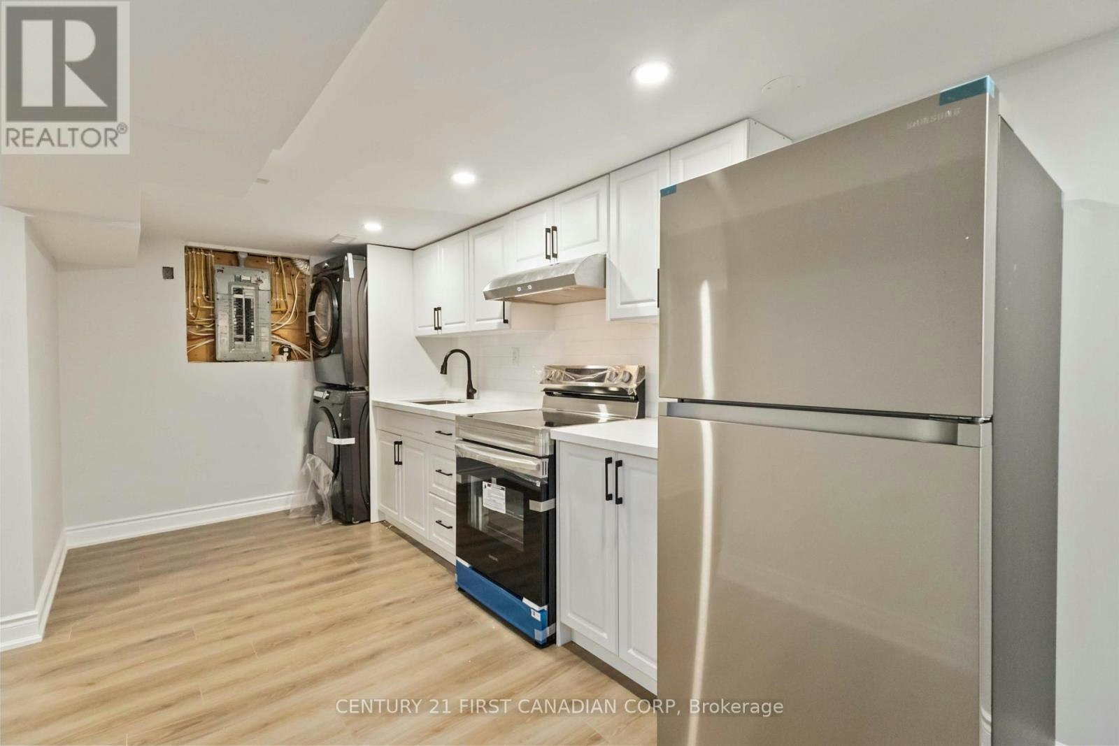 MAIN-122 Windsor Crescent, London, ON, N6C 1V8 - 22