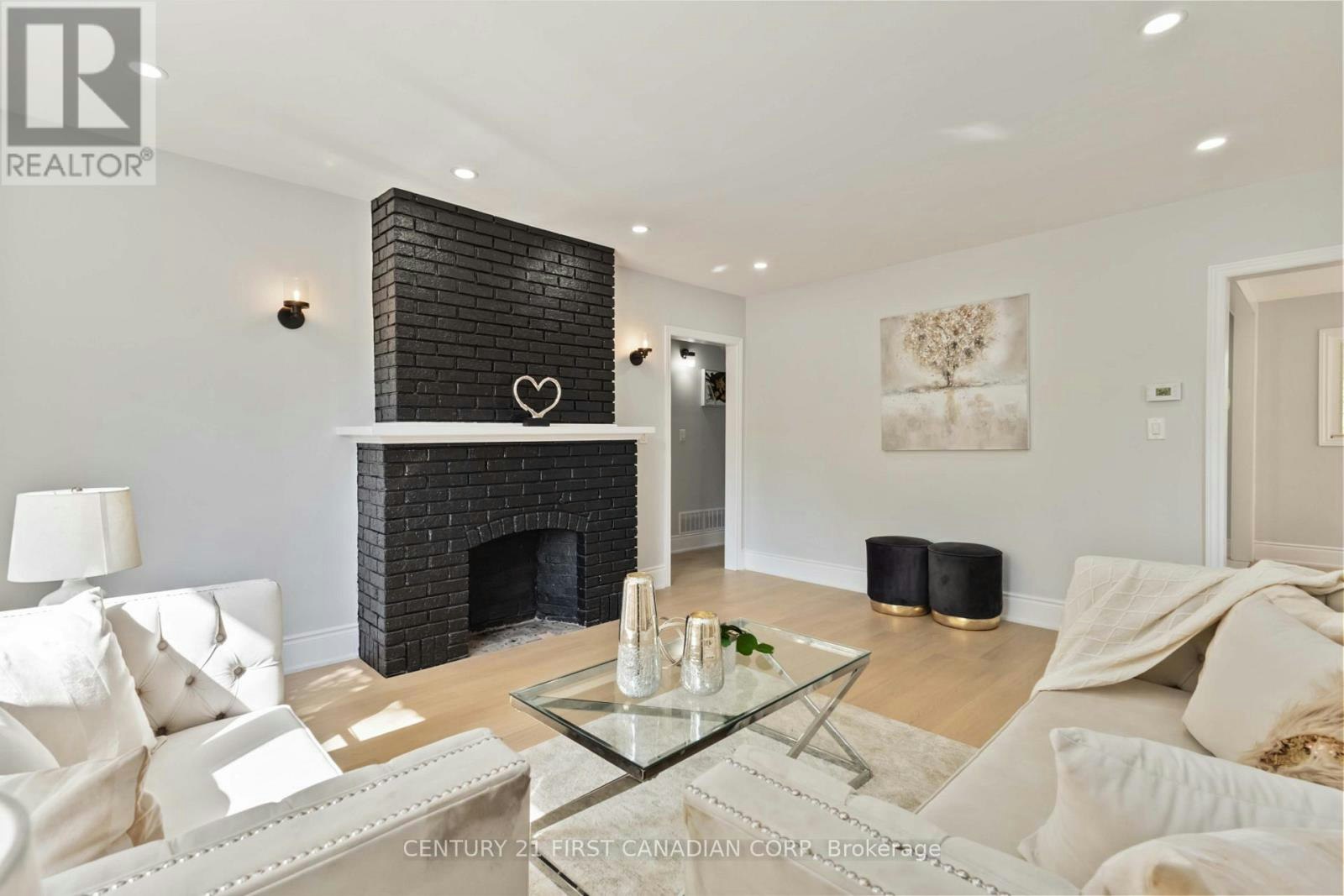 MAIN-122 Windsor Crescent, London, ON, N6C 1V8 - 5