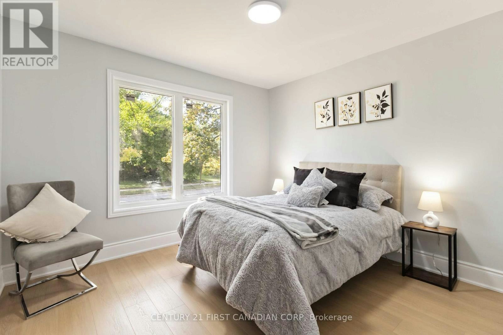 MAIN-122 Windsor Crescent, London, ON, N6C 1V8 - 12