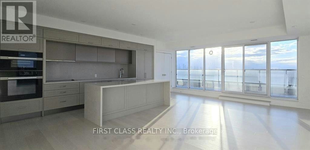 1209-10 Inn ON The Park Drive, Toronto, ON, M3C 0P8 - 7