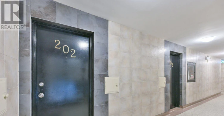 202-10 Ellison Avenue, Toronto, ON, M3H 2J6 - 2