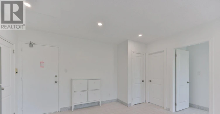 202-10 Ellison Avenue, Toronto, ON, M3H 2J6 - 3