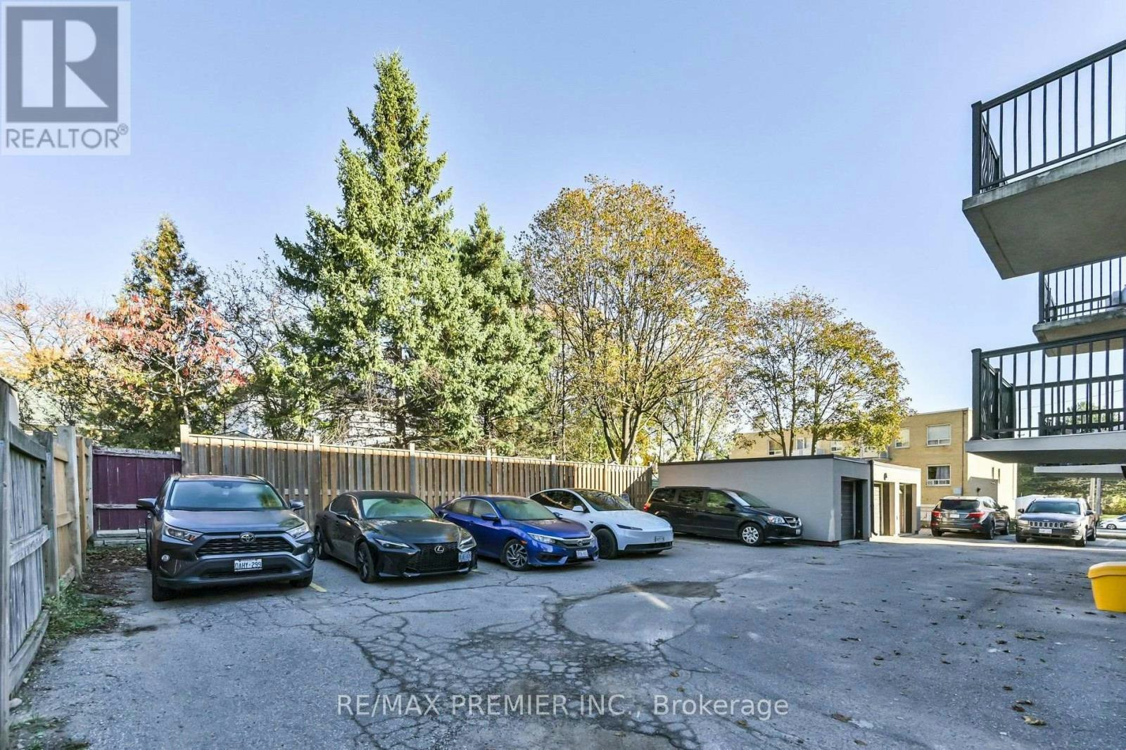 202-10 Ellison Avenue, Toronto, ON, M3H 2J6 - 11