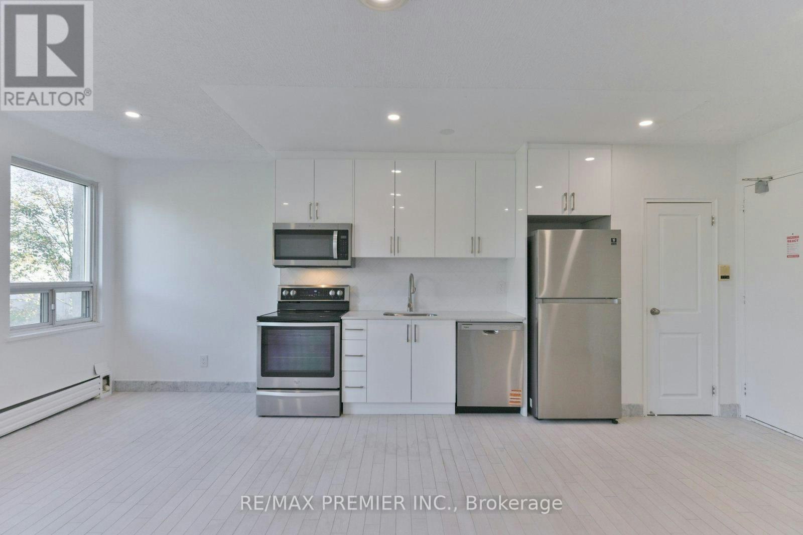 202-10 Ellison Avenue, Toronto, ON, M3H 2J6 - 6