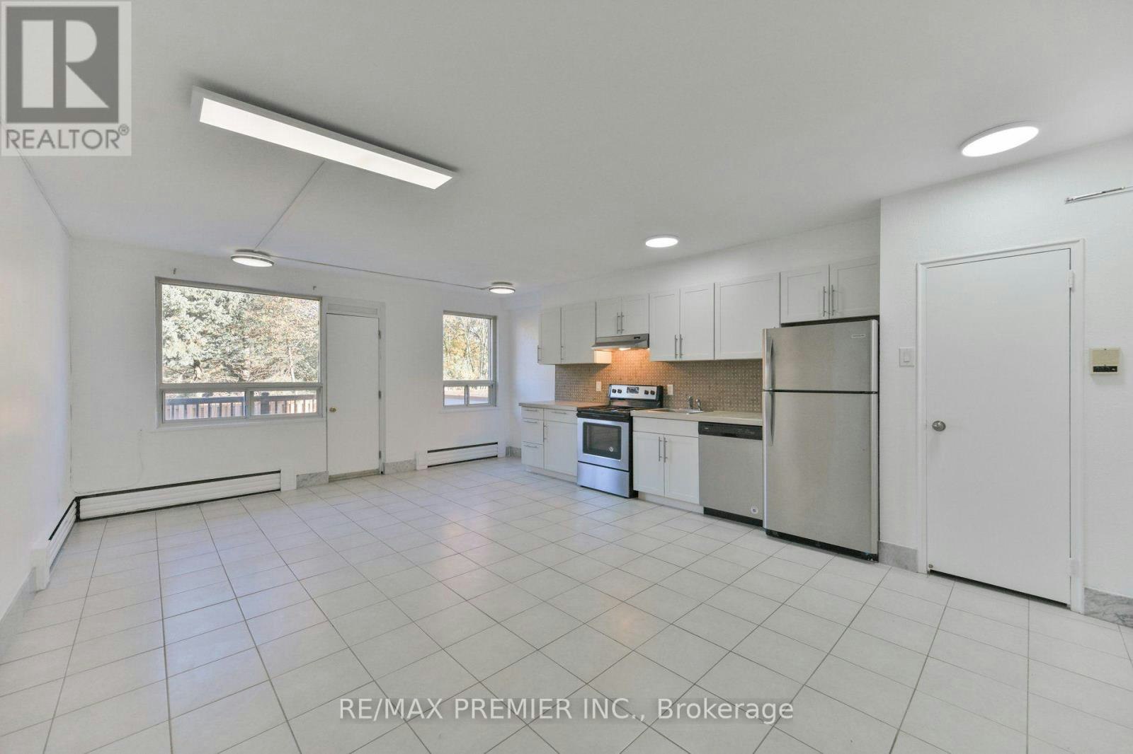 102-10 Ellison Avenue, Toronto, ON, M3H 2J6 - 4