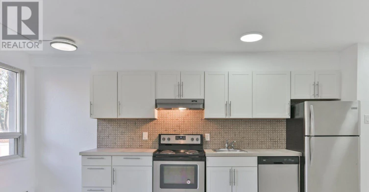 102-10 Ellison Avenue, Toronto, ON, M3H 2J6 - 3