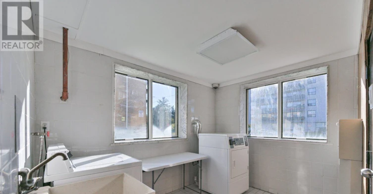 102-10 Ellison Avenue, Toronto, ON, M3H 2J6 - 7