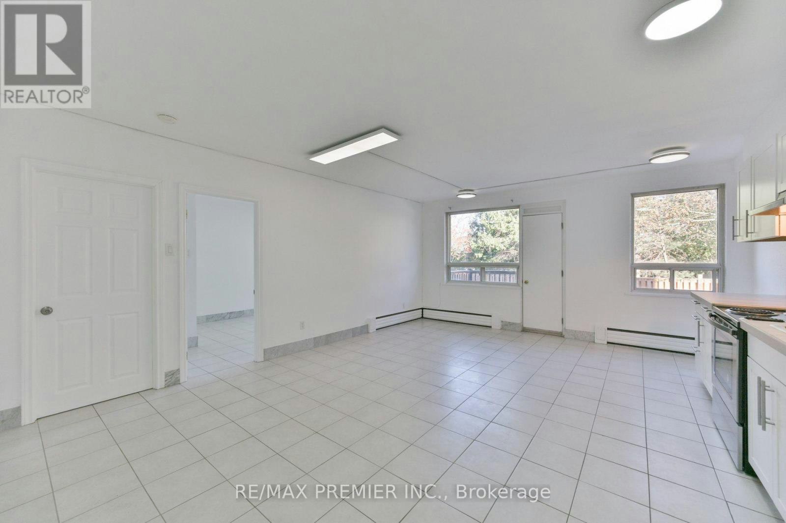 102-10 Ellison Avenue, Toronto, ON, M3H 2J6 - 6