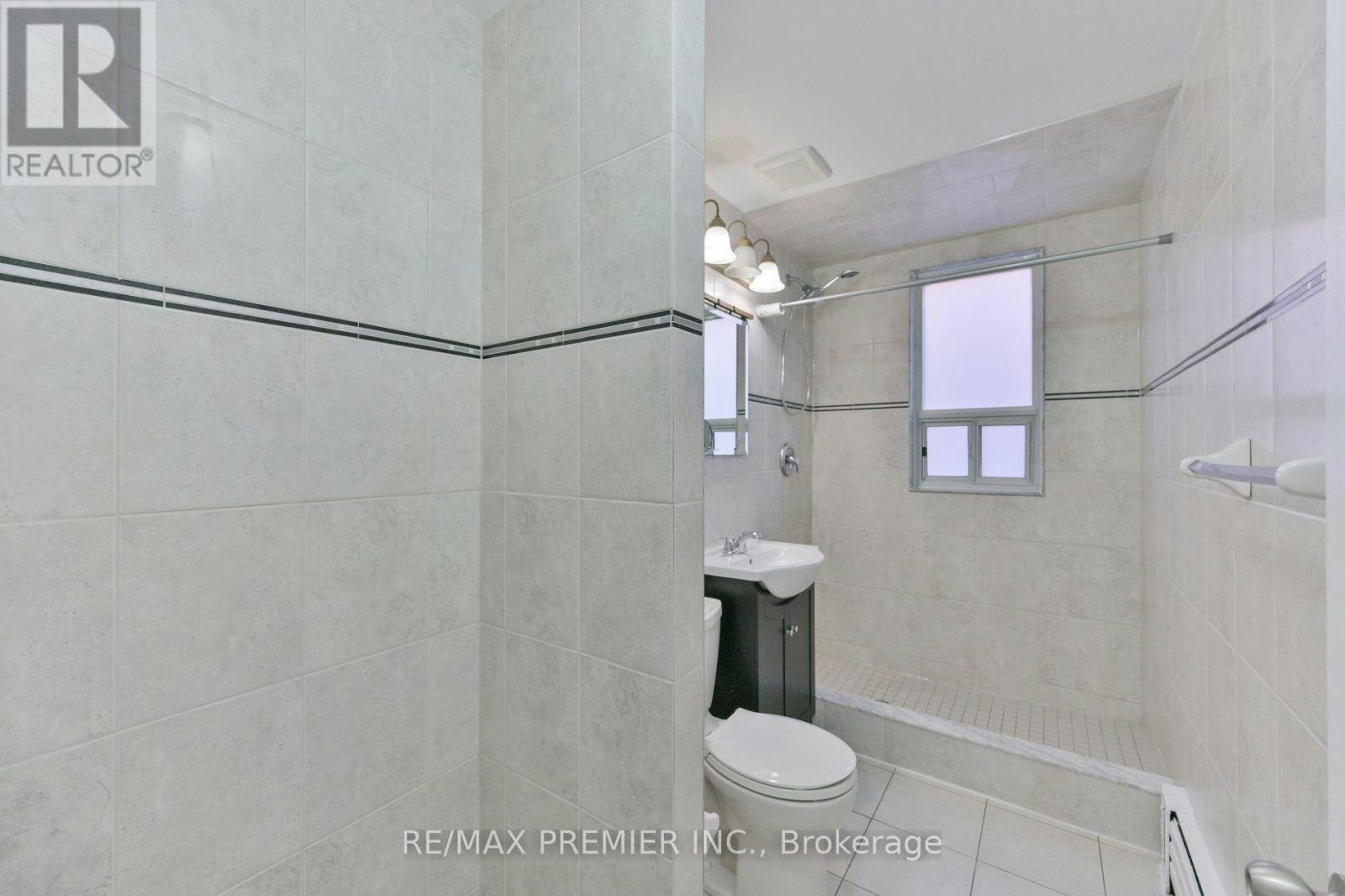 102-10 Ellison Avenue, Toronto, ON, M3H 2J6 - 11