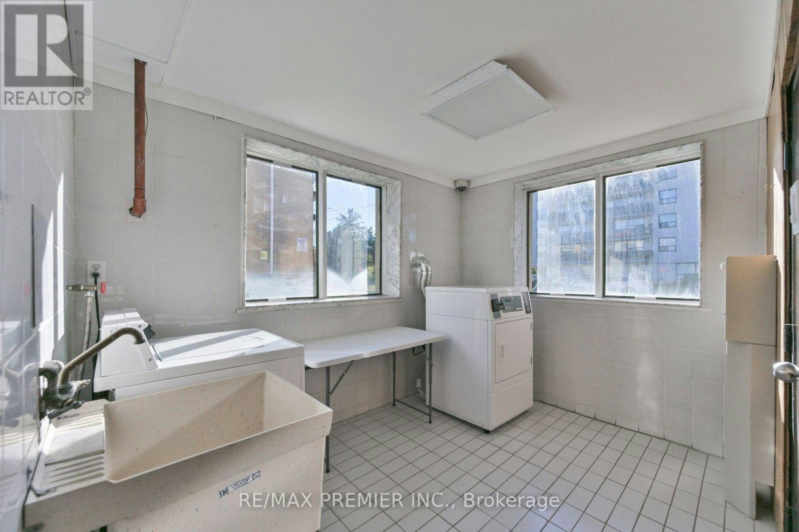 101-10 Ellison Avenue, Toronto, ON, M3H 2J6 - 8