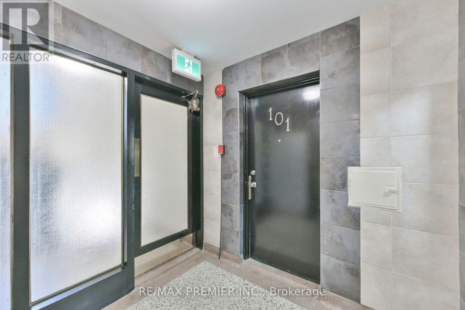 101-10 Ellison Avenue, Toronto, ON, M3H 2J6 - 2