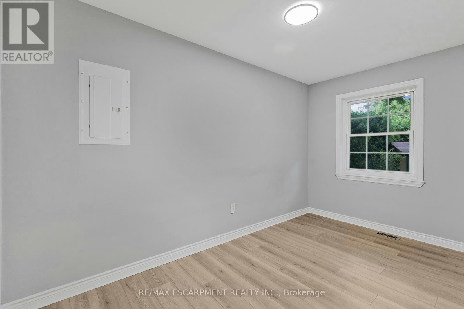 MAIN-71 Organ Crescent, Hamilton, ON, L8T 1Y8 - 13