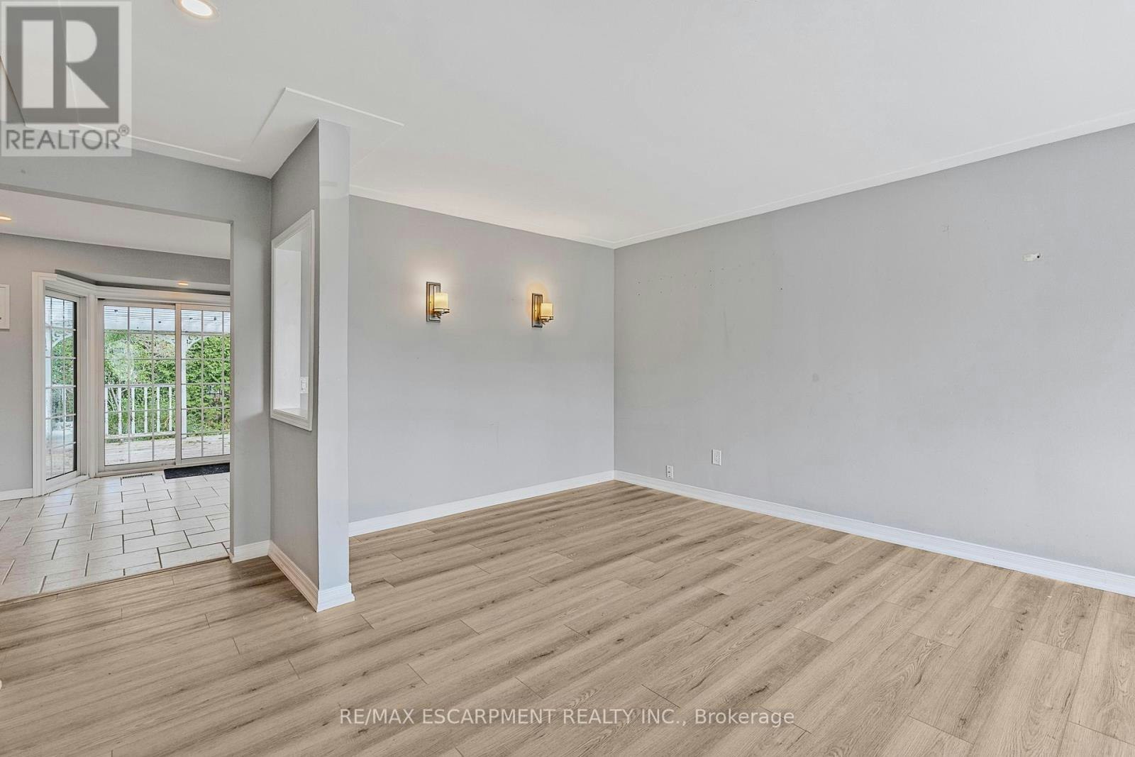 MAIN-71 Organ Crescent, Hamilton, ON, L8T 1Y8 - 6