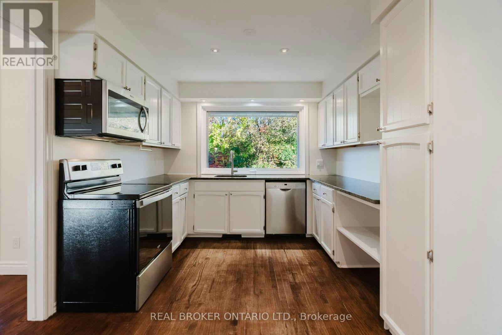 905 Plante Drive, Ottawa, ON, K1V 9E3 - 10