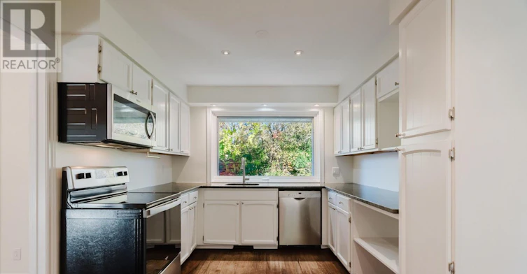 905 Plante Drive, Ottawa, ON, K1V 9E3 - 10