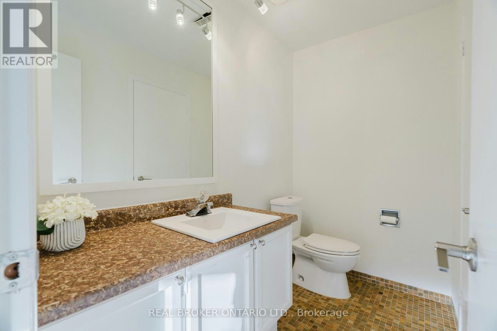 905 Plante Drive, Ottawa, ON, K1V 9E3 - 18