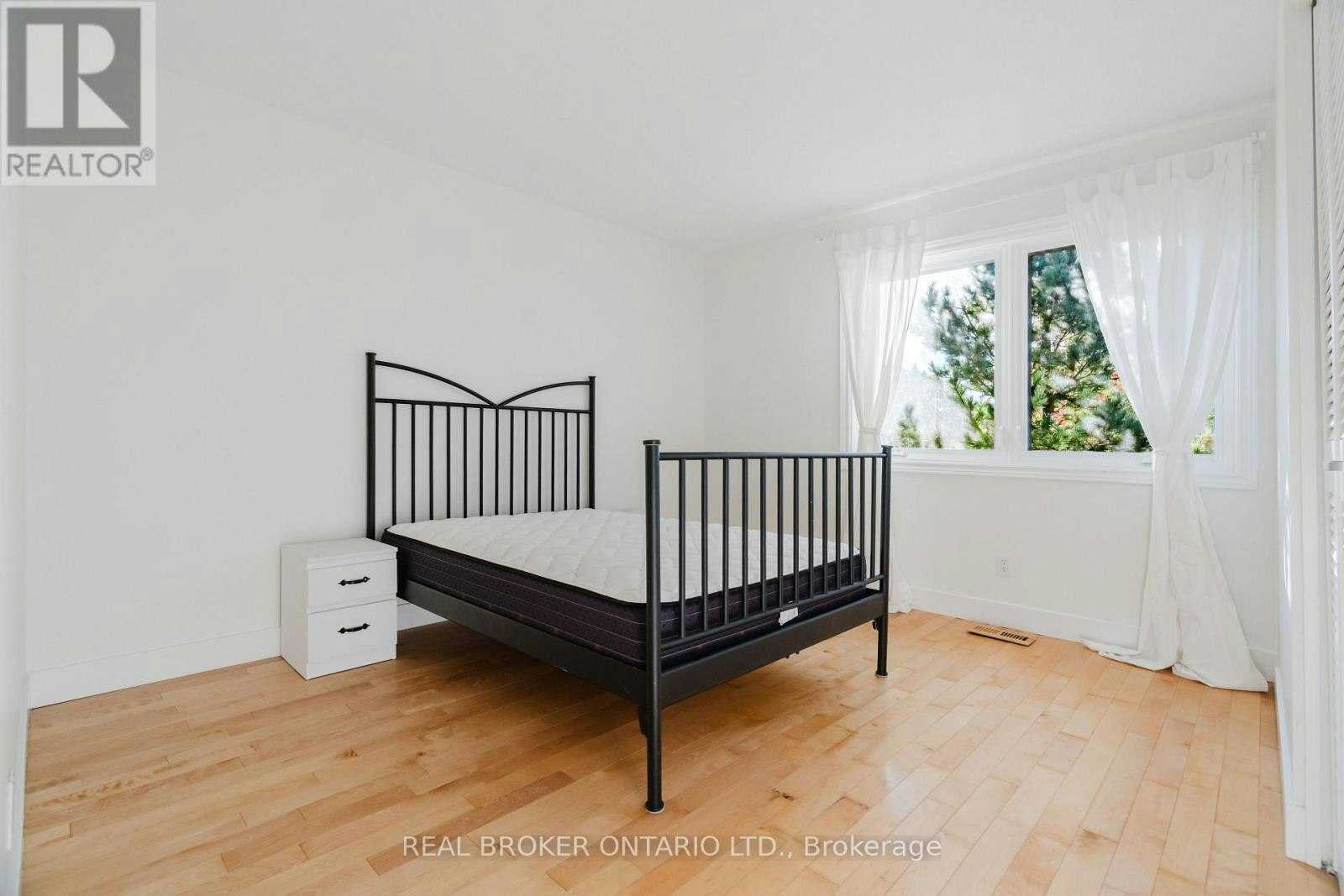 905 Plante Drive, Ottawa, ON, K1V 9E3 - 27