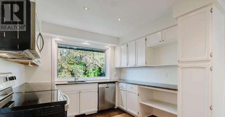 905 Plante Drive, Ottawa, ON, K1V 9E3 - 11