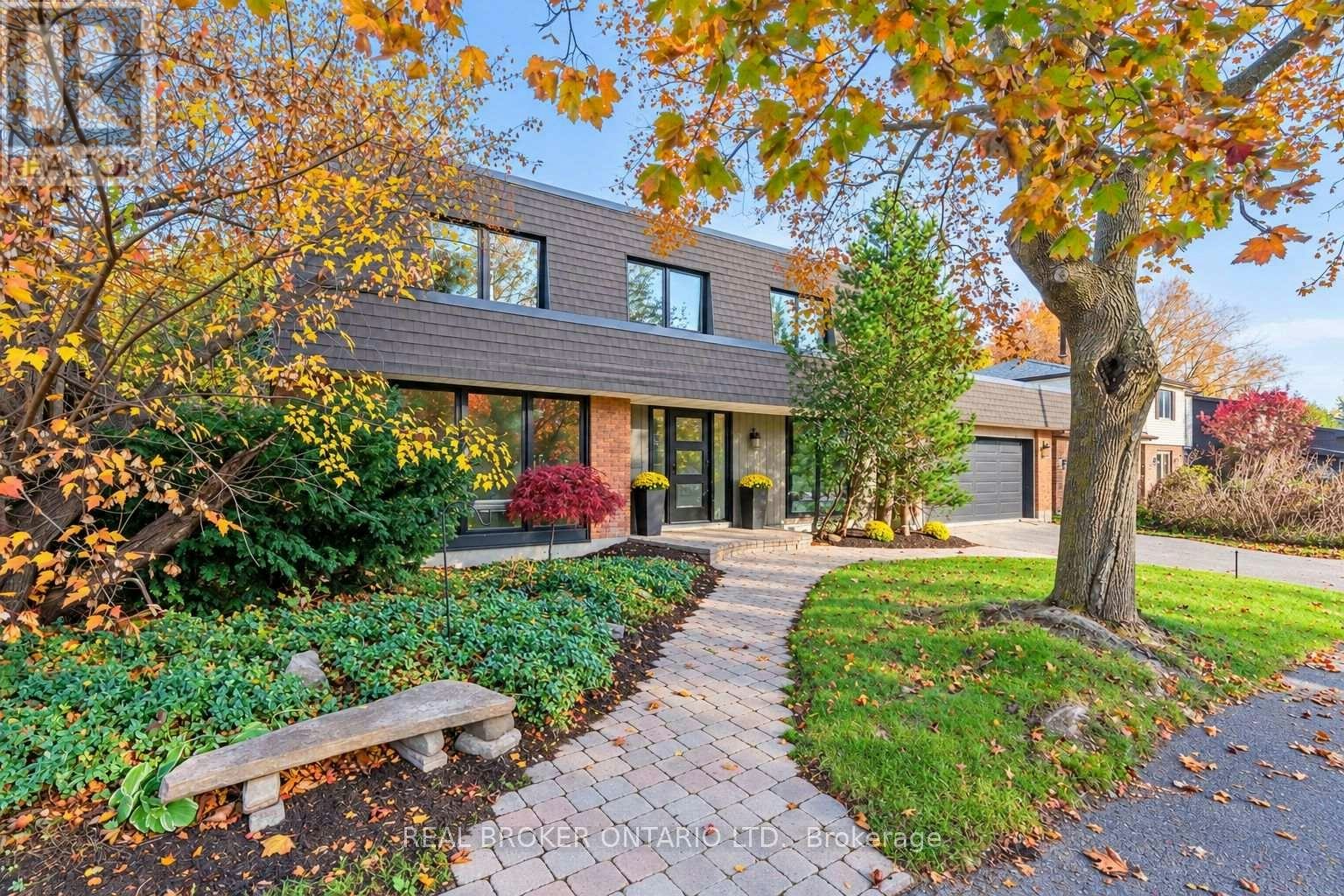 905 Plante Drive, Ottawa, ON, K1V 9E3 - 2