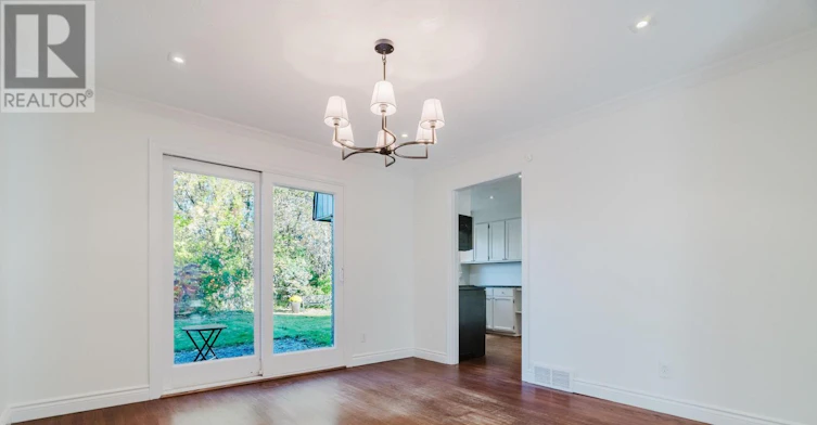 905 Plante Drive, Ottawa, ON, K1V 9E3 - 8