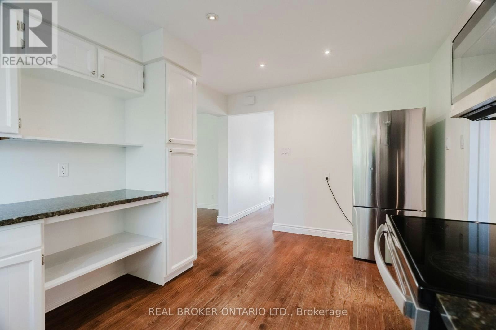 905 Plante Drive, Ottawa, ON, K1V 9E3 - 12