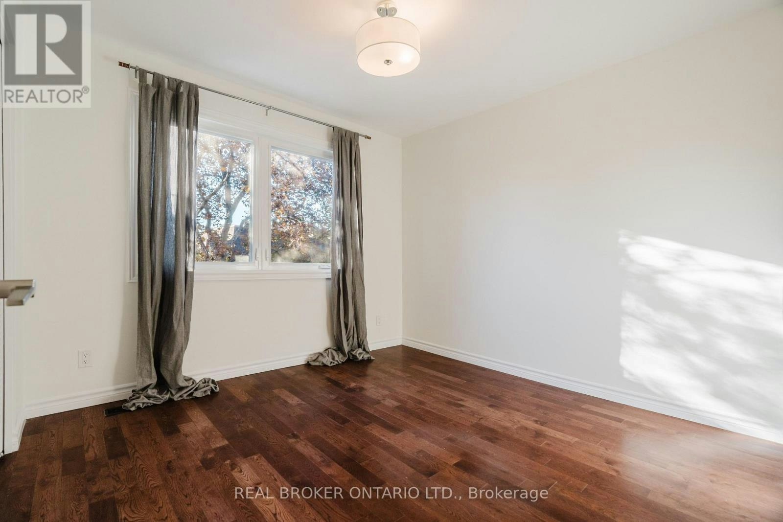905 Plante Drive, Ottawa, ON, K1V 9E3 - 32